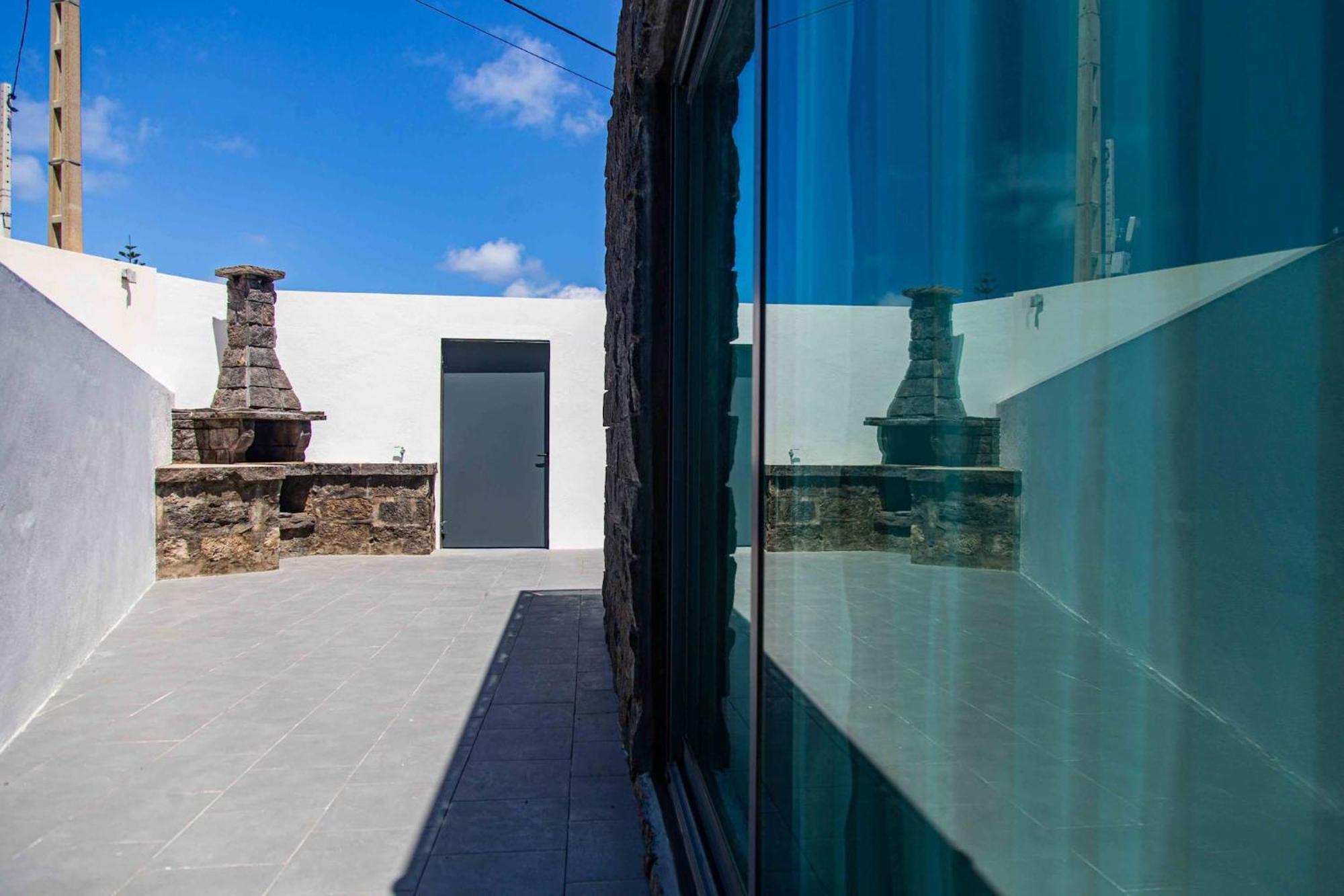 Mosteiros Beach House ภายนอก รูปภาพ