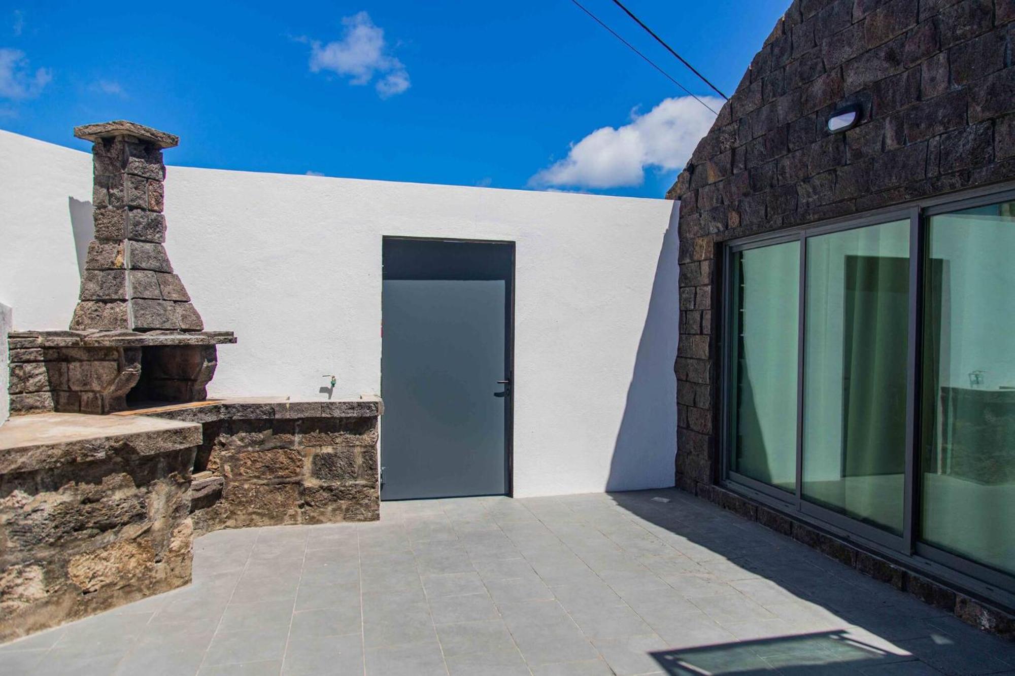 Mosteiros Beach House ภายนอก รูปภาพ