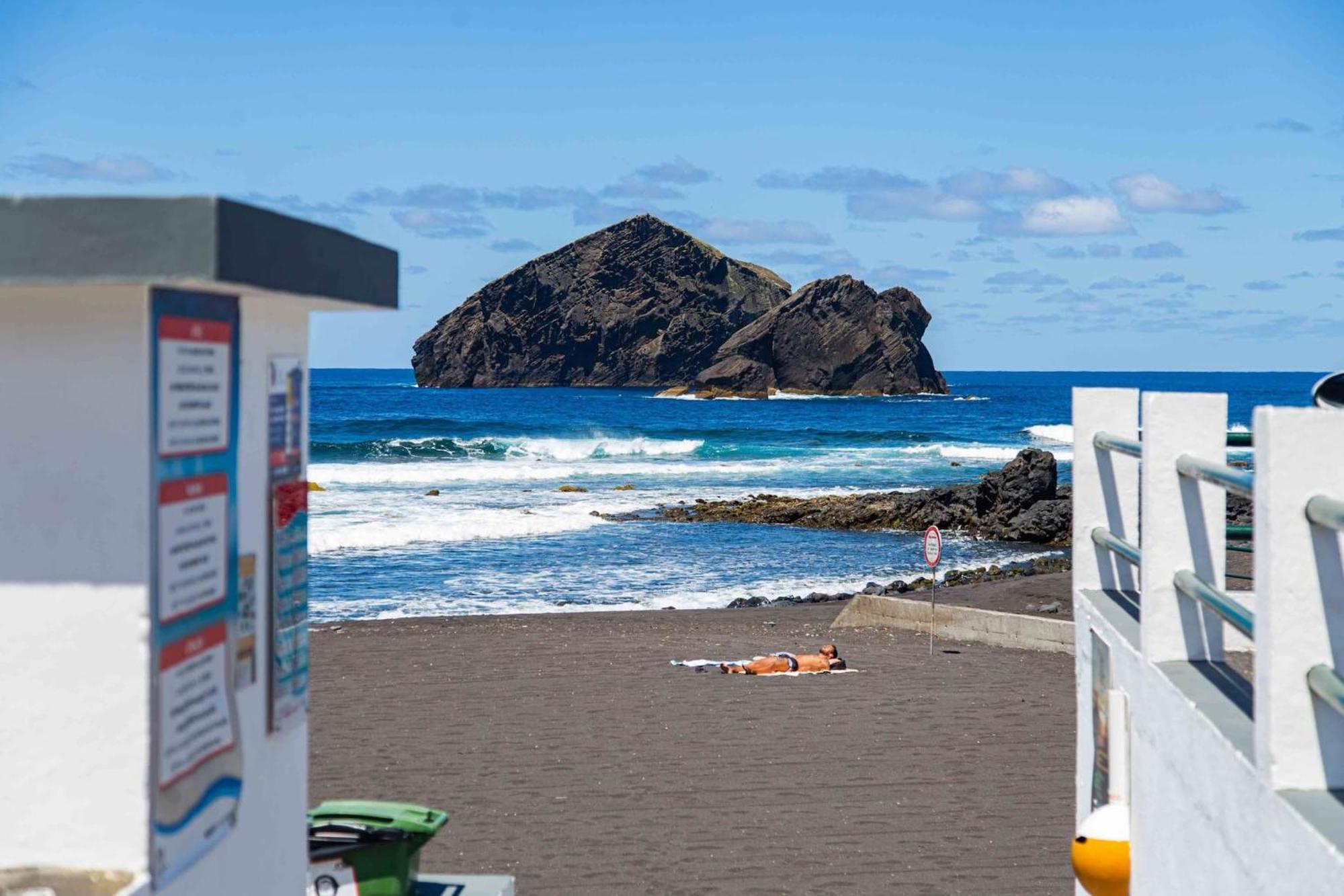 Mosteiros Beach House ภายนอก รูปภาพ