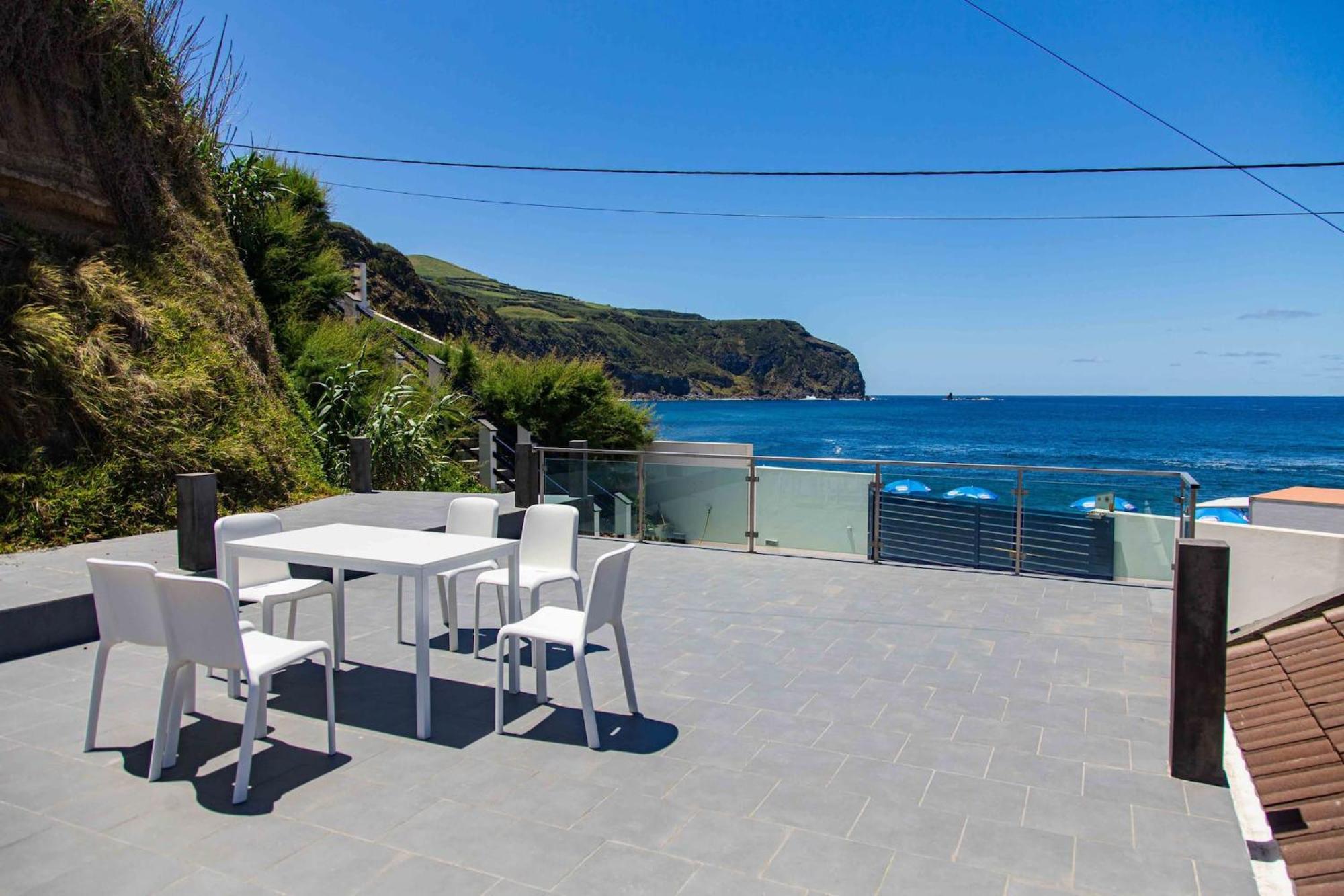 Mosteiros Beach House ภายนอก รูปภาพ